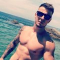 Tom084
