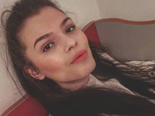 Pink lips