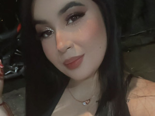 I'm Victoria 😍