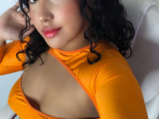 💙Hot latin girl