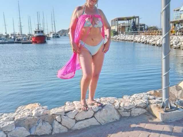 Yeseniaa25