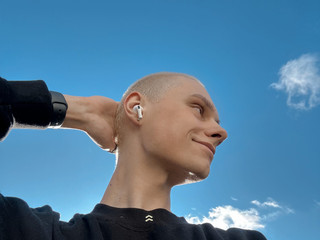 Me)