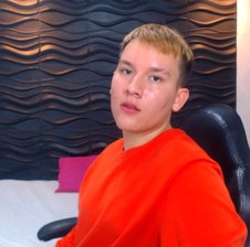 AlexxMooree