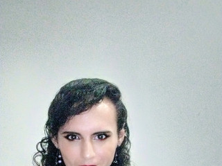 Elegance and seduction