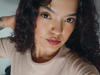 👑
