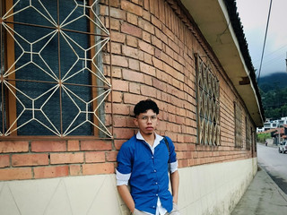 Hey is me