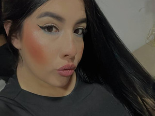 Alana 11