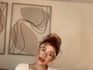 White 🤍