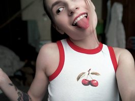 Webcam model me-la-nia19 from BongaCams