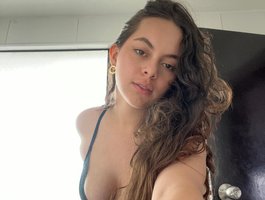 Webcam model Annie-Bonnie from BongaCams