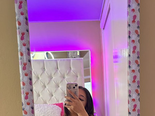 👑