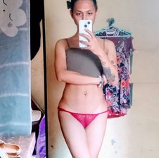 HotOlivia