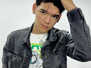 pictures of alex