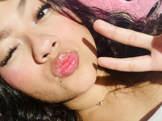 💋