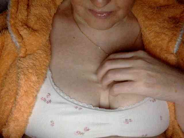 BlondyVio webcam