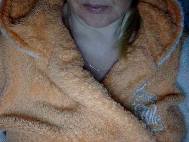 BlondyVio webcam