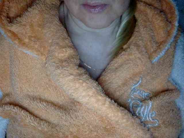 BlondyVio webcam