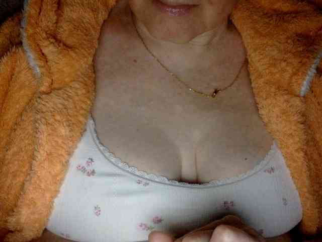BlondyVio webcam