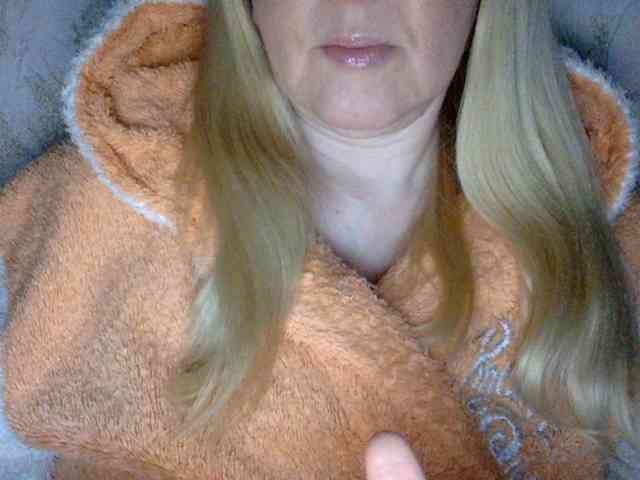 BlondyVio webcam