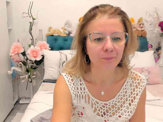 SalomeJade webcam