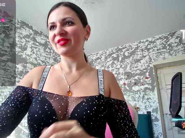 MistressMMM webcam