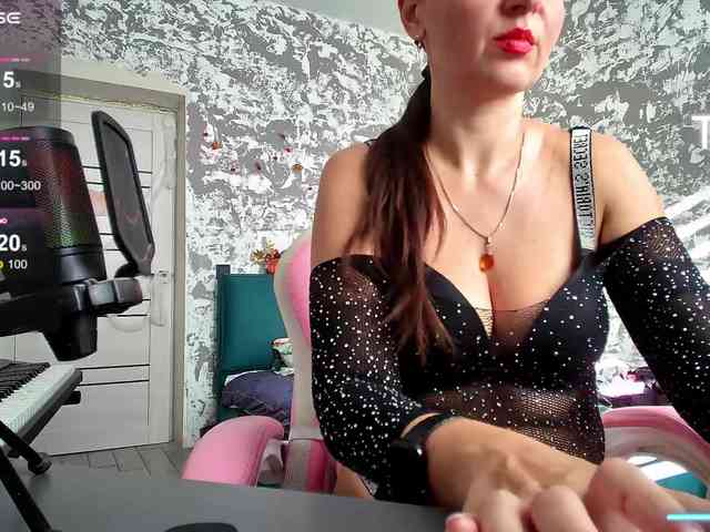 MistressMMM webcam