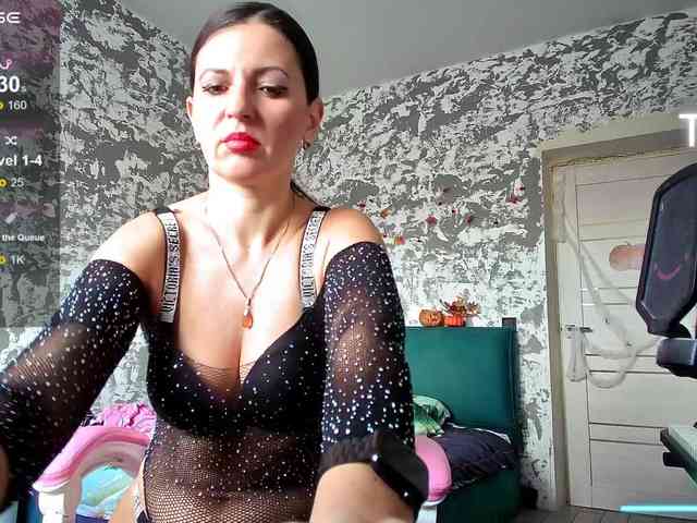MistressMMM webcam