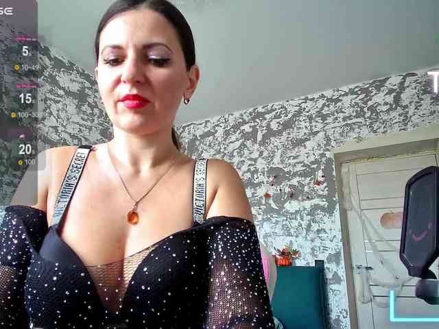 MistressMMM webcam