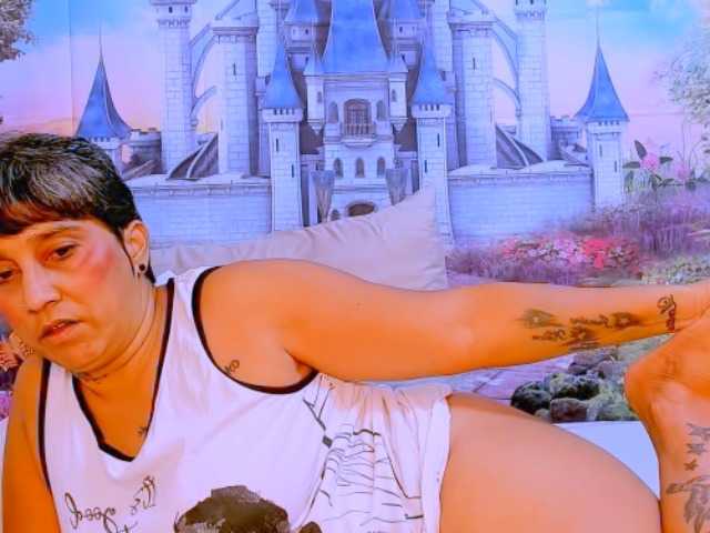 indianroxy webcam