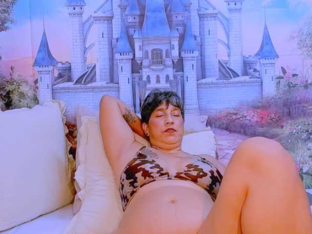 indianroxy webcam