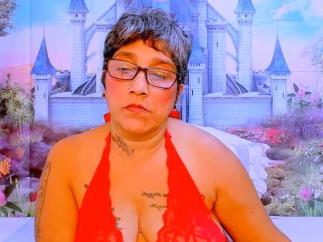 indianroxy webcam
