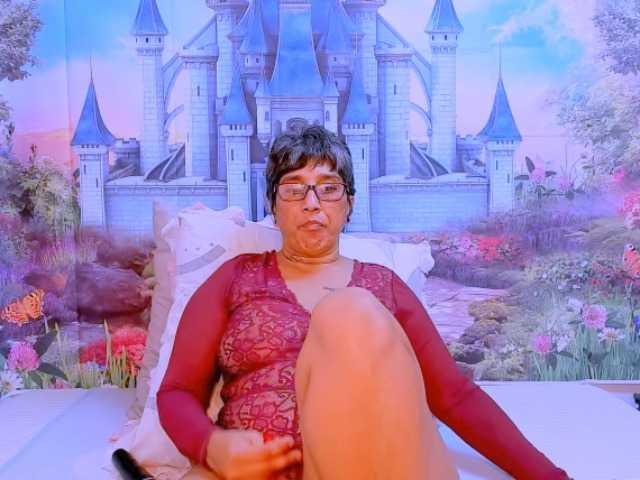 indianroxy webcam