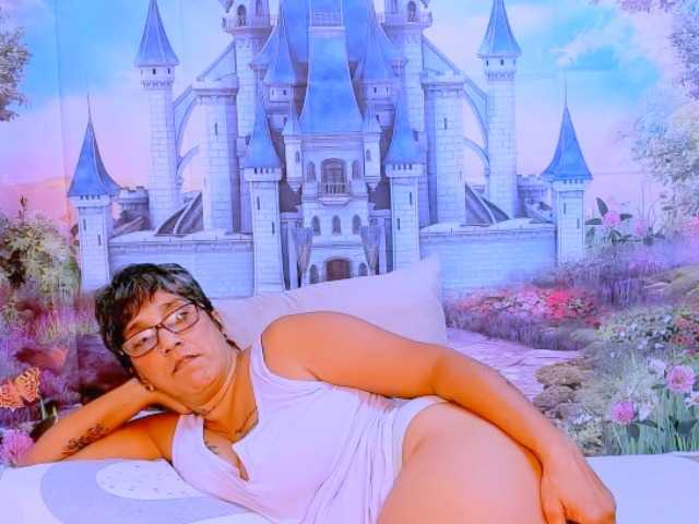 indianroxy webcam