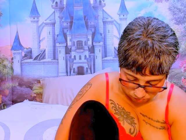 indianroxy webcam