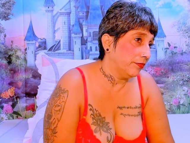 indianroxy webcam