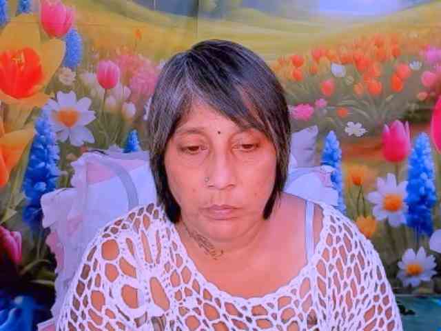 indianroxy webcam
