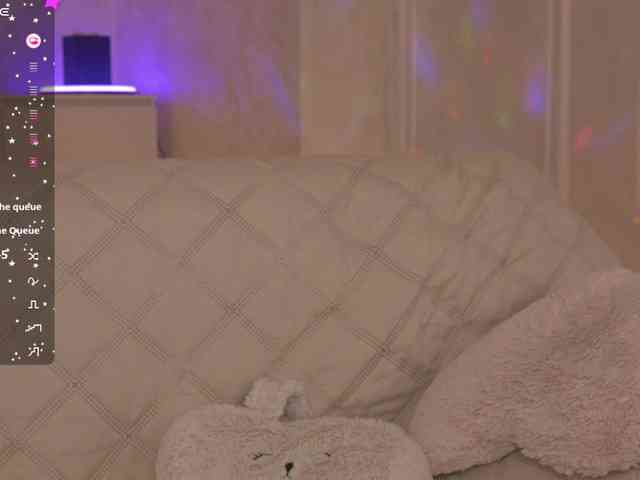 RoyalW webcam