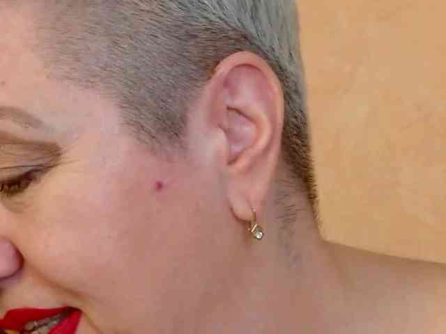 PoshLadyx webcam