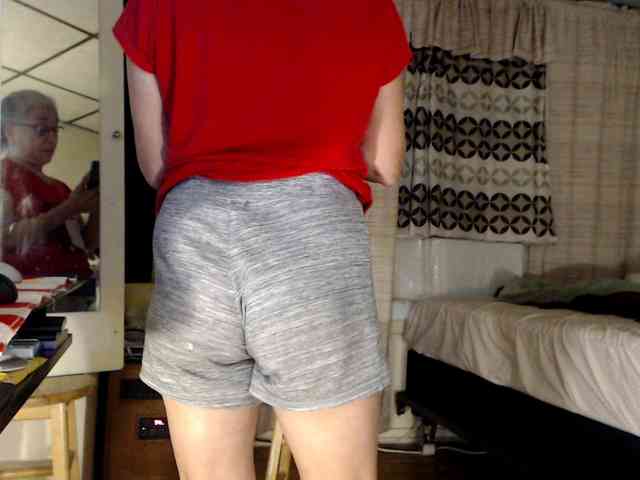 FIXMYASSTOO webcam