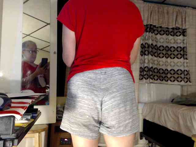 FIXMYASSTOO webcam