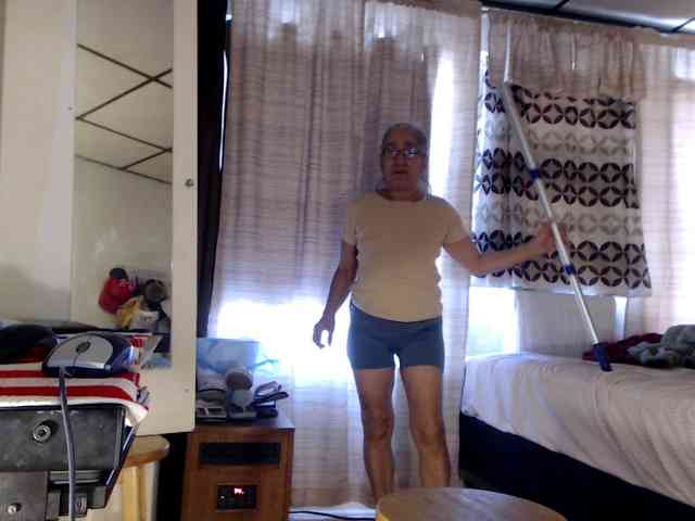 FIXMYASSTOO webcam
