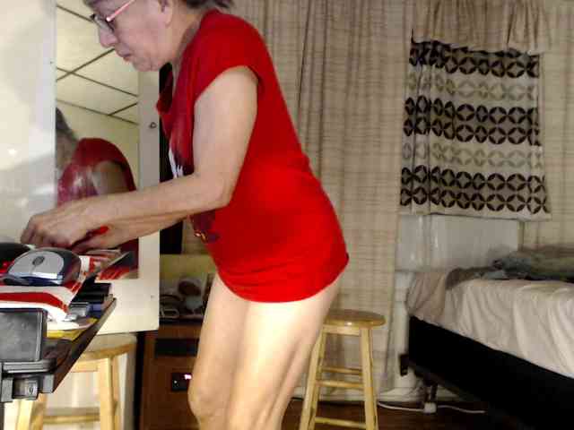 FIXMYASSTOO webcam
