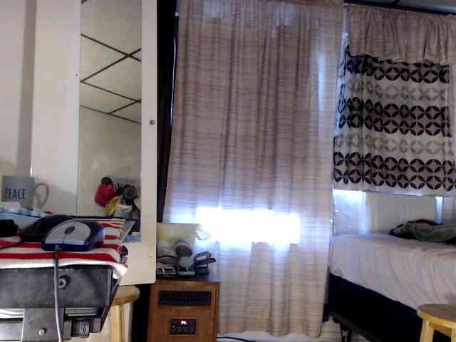 FIXMYASSTOO webcam