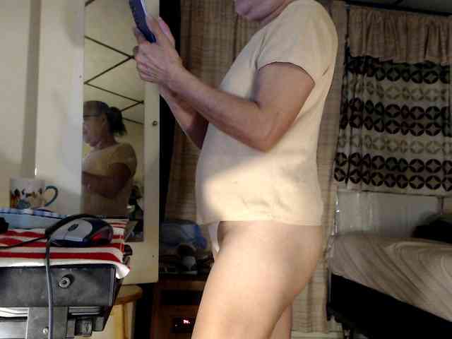 FIXMYASSTOO webcam