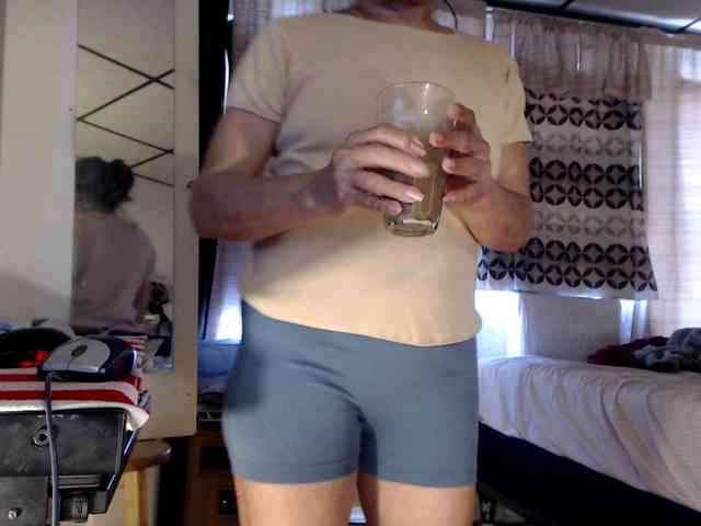 FIXMYASSTOO webcam