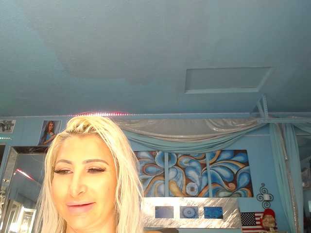 adrianna_fox