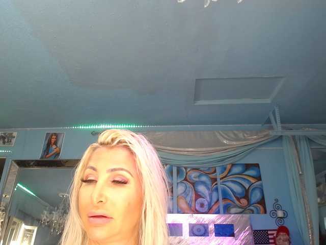 adrianna_fox