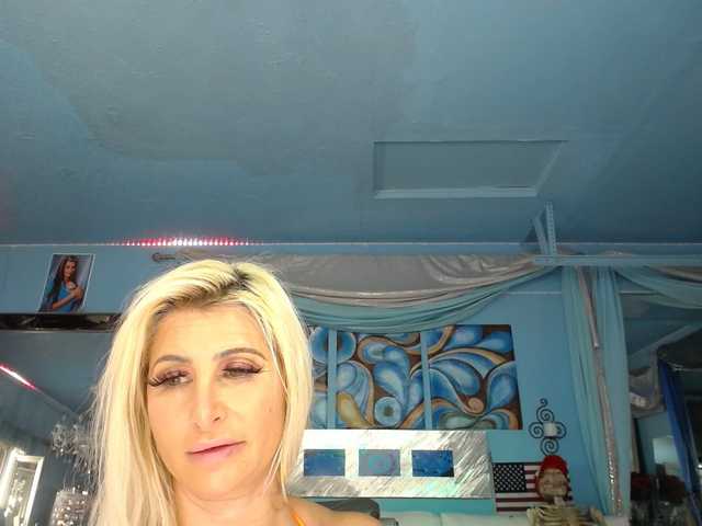 adrianna_fox webcam