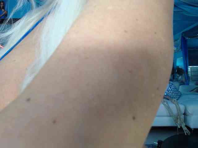 adrianna_fox webcam