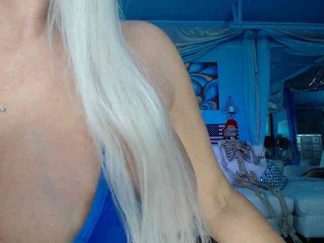 adrianna_fox webcam